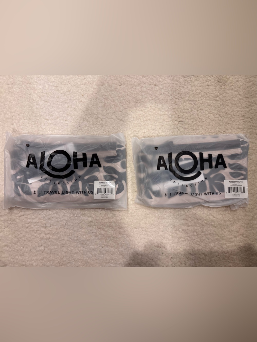 ALOHAS Black Zip Wristlet Clutch with Logo Packaging